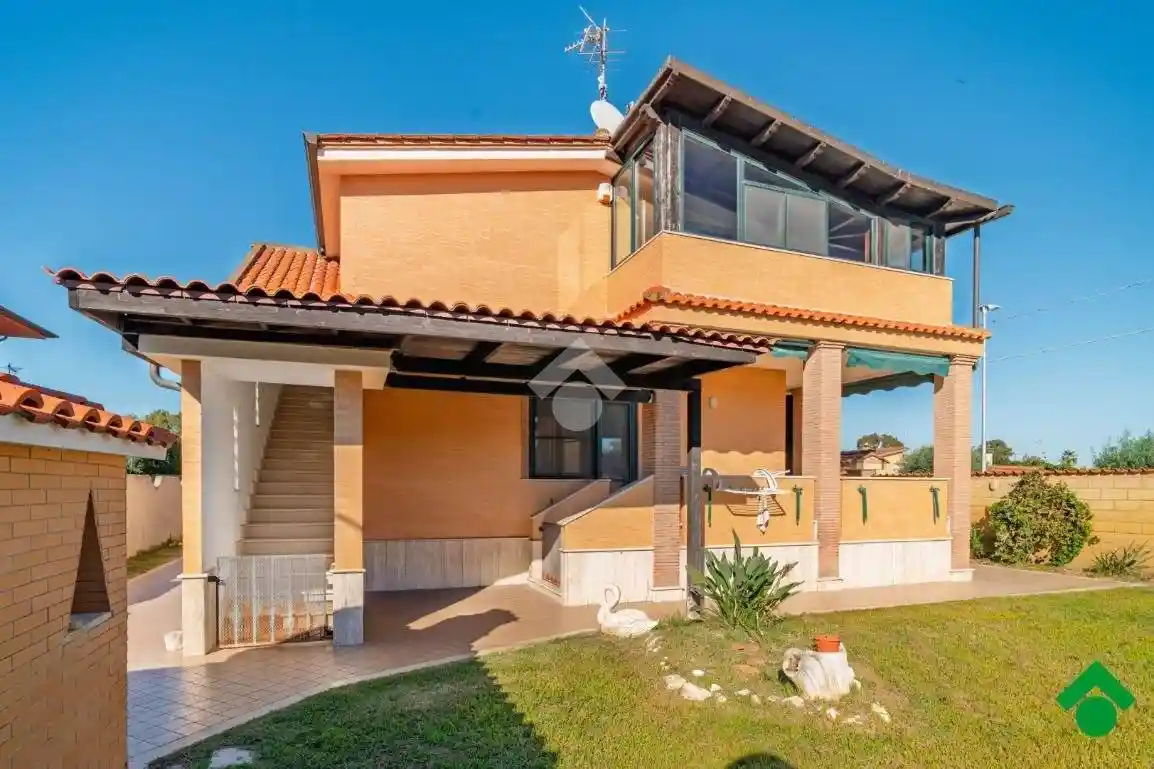 Villa in vendita a Latina