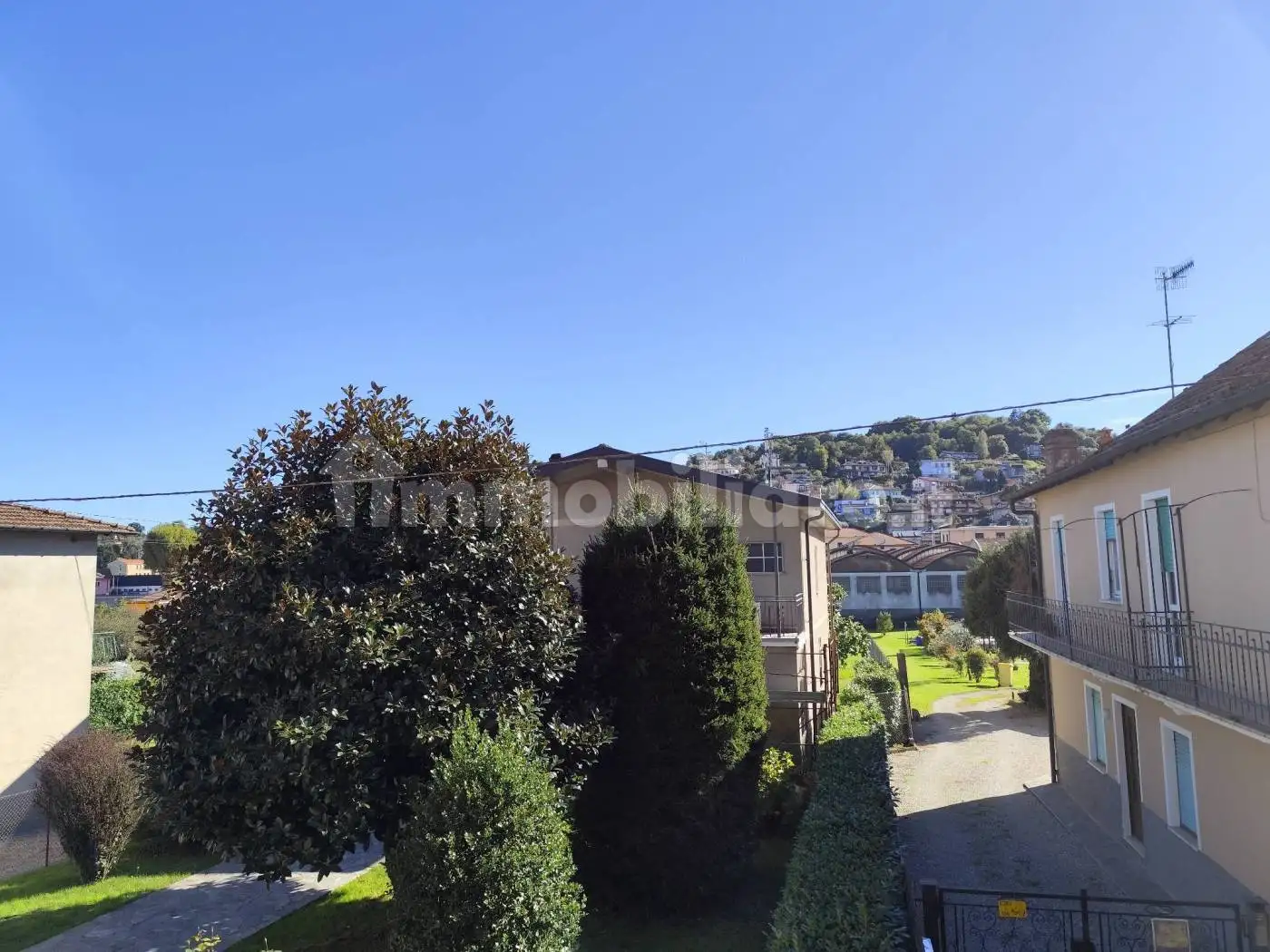 Terratetto unifamiliare via Cesare Battisti 9, Centro, Azzate - foto 5