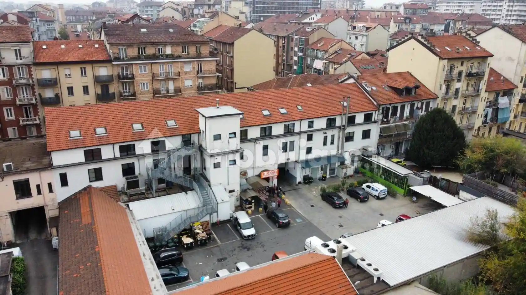 Palazzo - Edificio in vendita a Torino