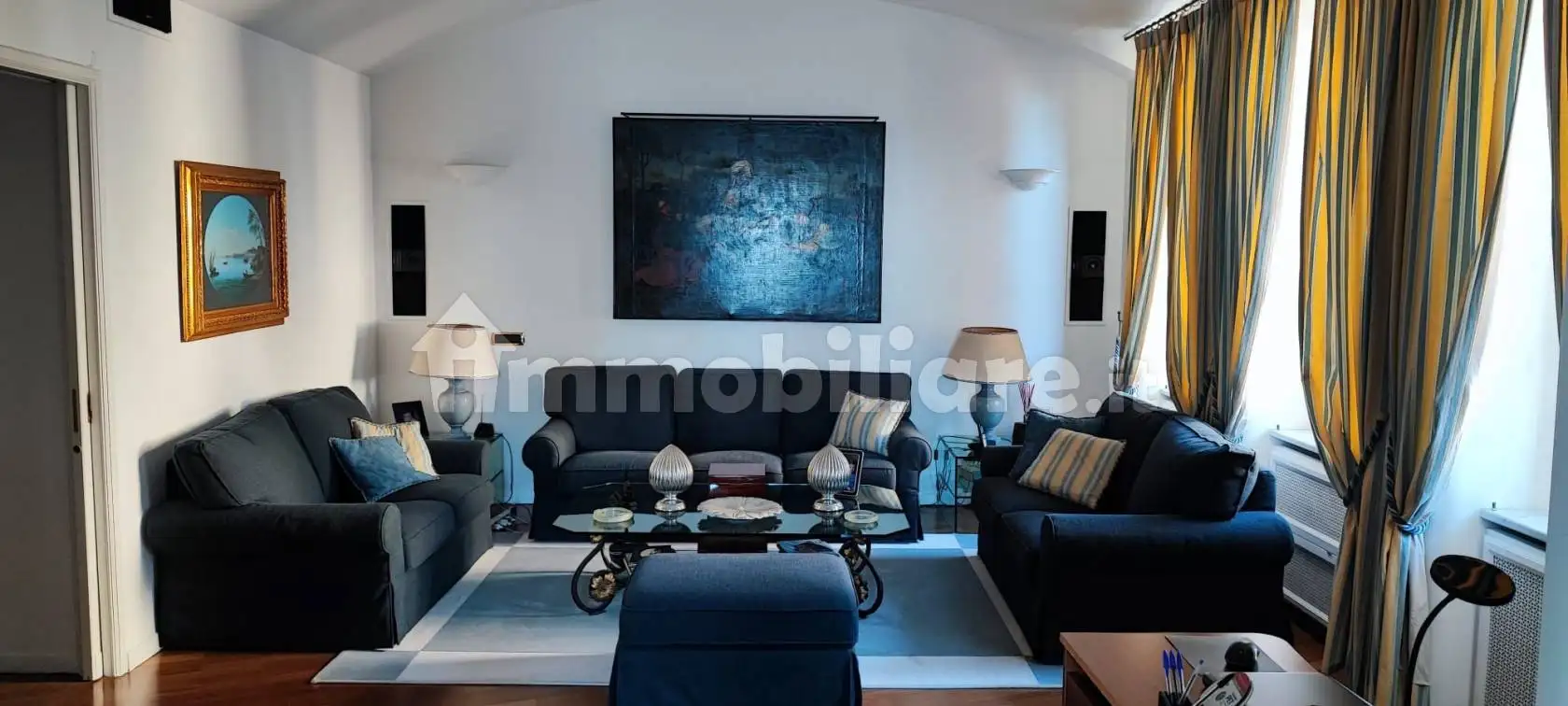 Appartamento in affitto a Napoli