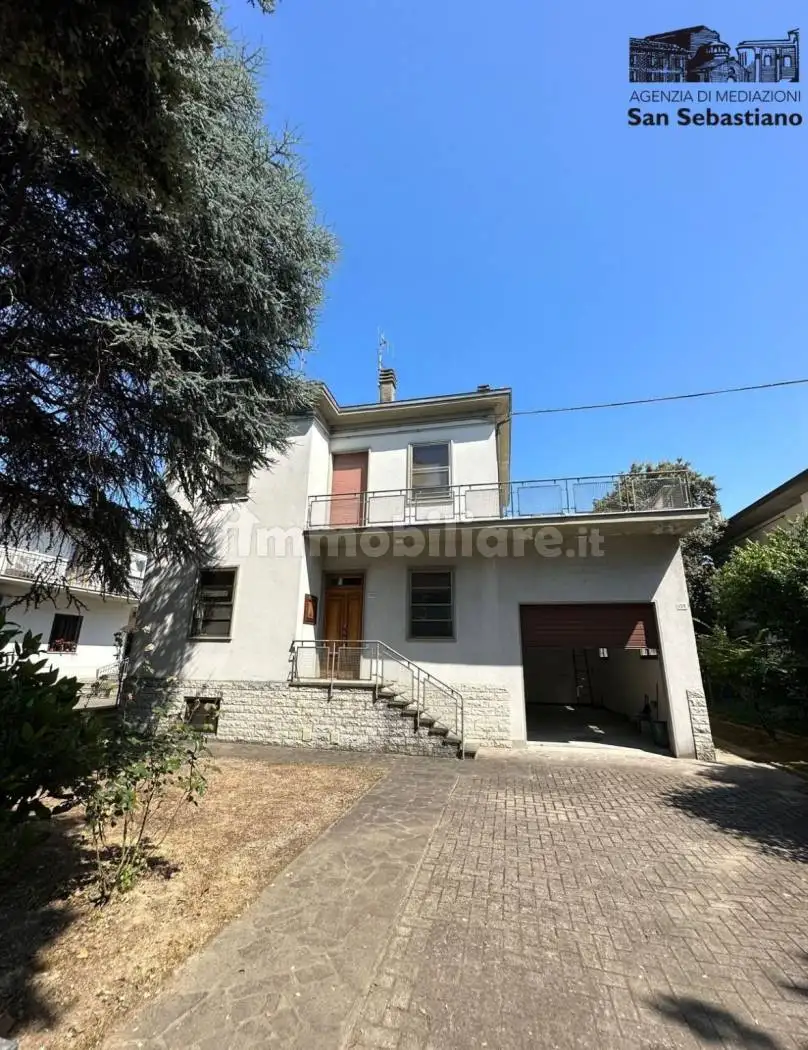 Villa in vendita a Forlì