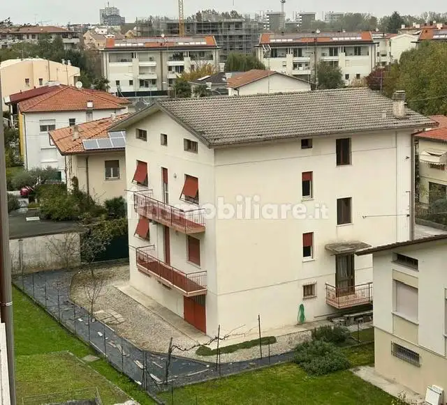 Villa in vendita a Pordenone