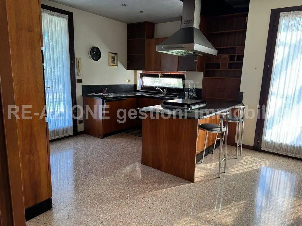 Terratetto unifamiliare via Leopardi, Centro, Creazzo - foto 3