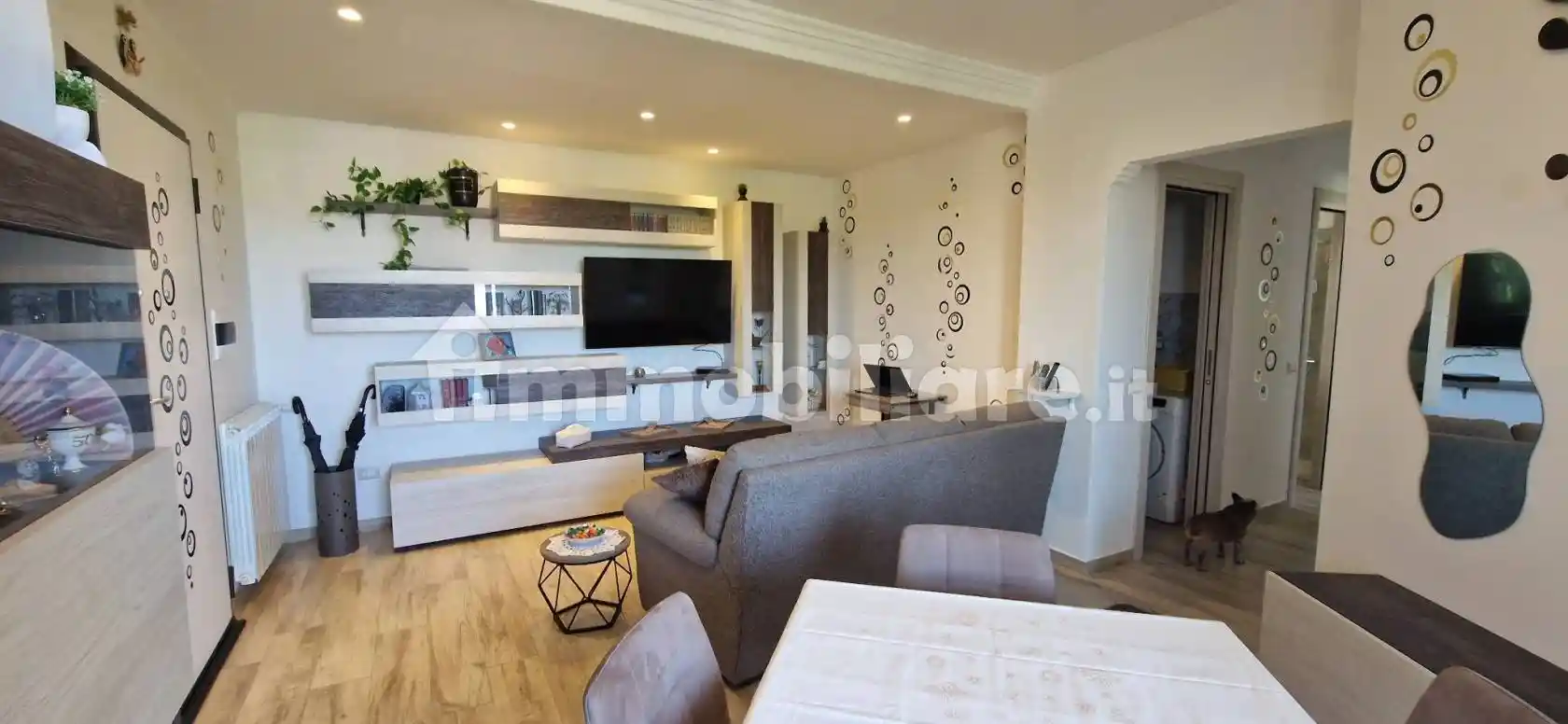 Trilocale via Francia 27, Inghilterra - Zona 167, Aprilia - foto 2