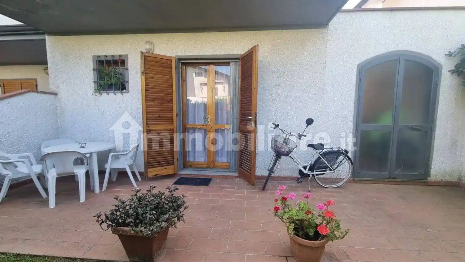 Villa unifamiliare via Don Bardini, Cinquale, Montignoso - foto 2