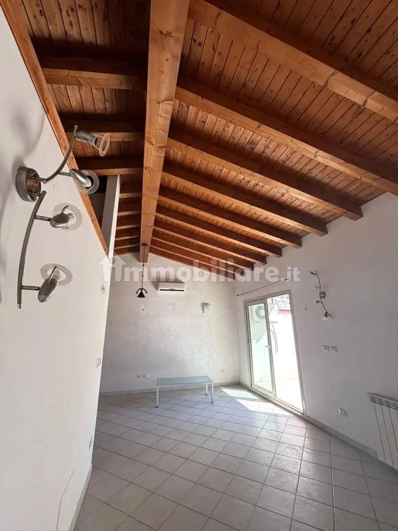 Casa indipendente in vendita a Gaggi