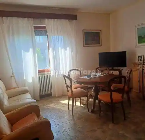 Appartamento in vendita a Cascina