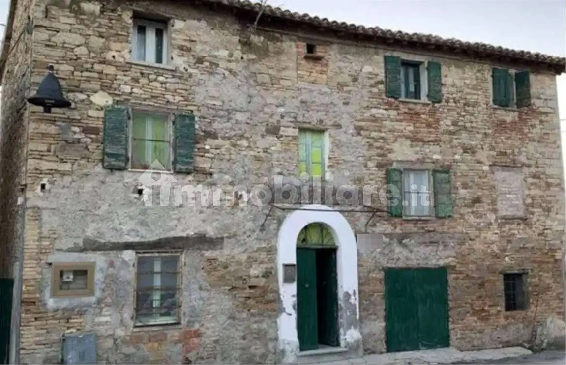 Casa indipendente in vendita a Montefelcino