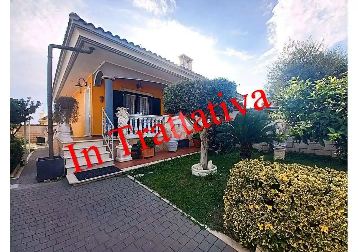 Villa in vendita a Ardea