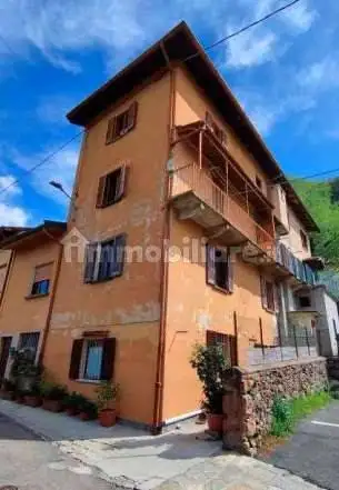Appartamento in vendita a Valganna