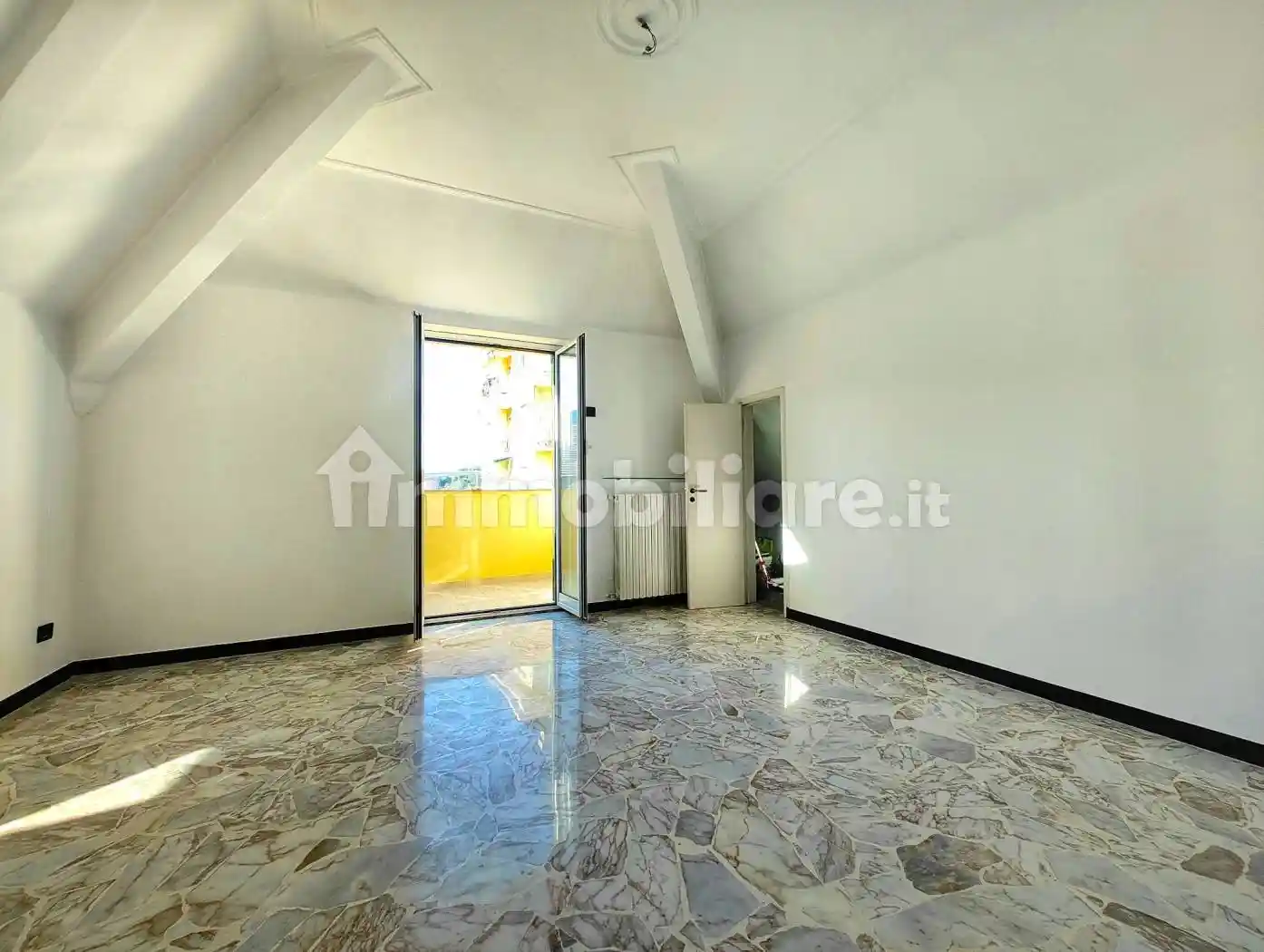 Appartamento in vendita a Genova