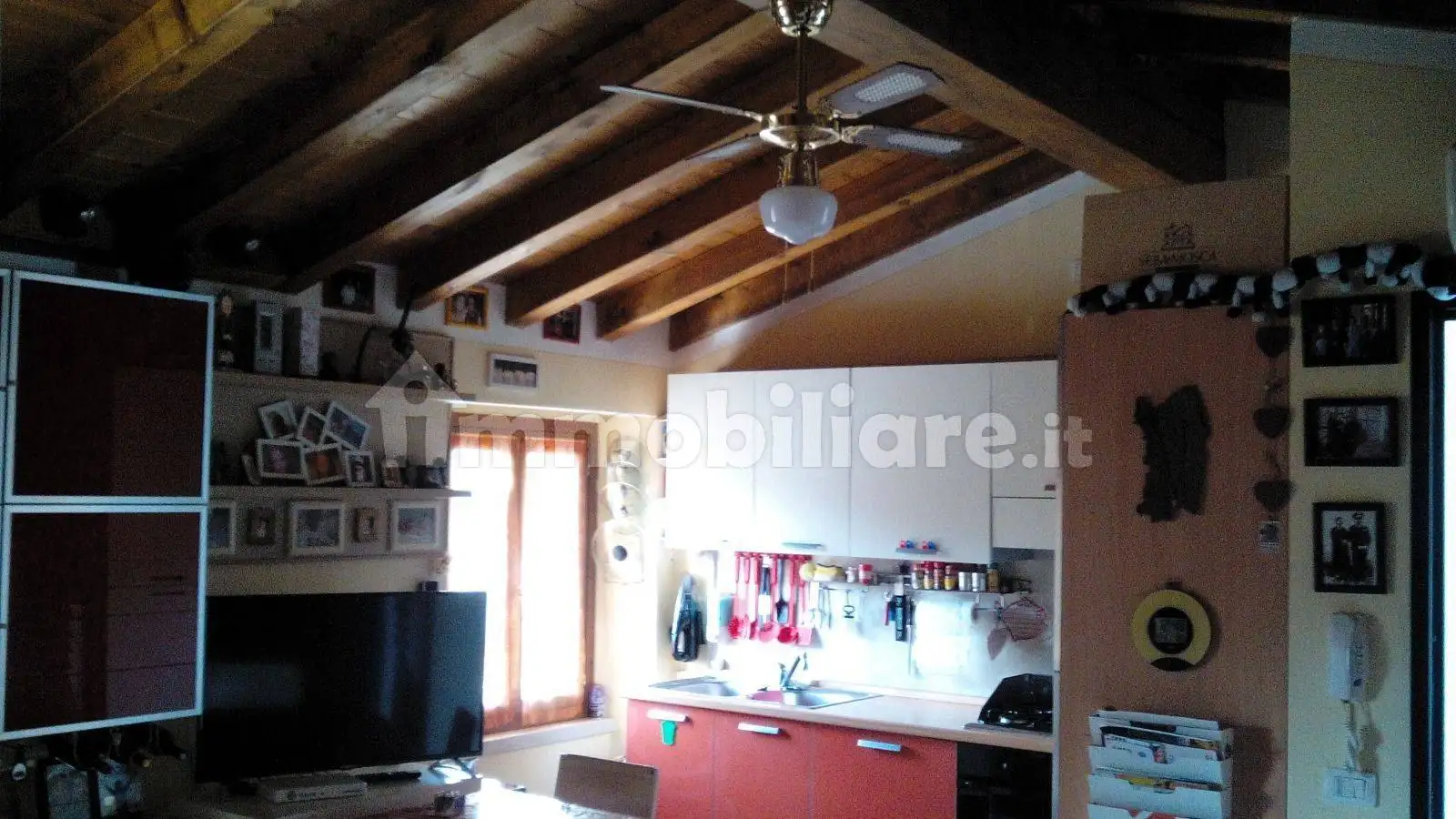 Bilocale piazza Trieste 6, Caino - foto 2