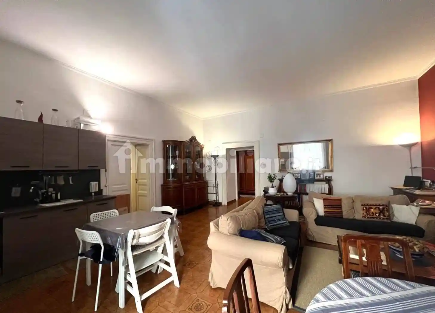 Trilocale via Monte di Dio, Santa Lucia, Napoli - foto 4