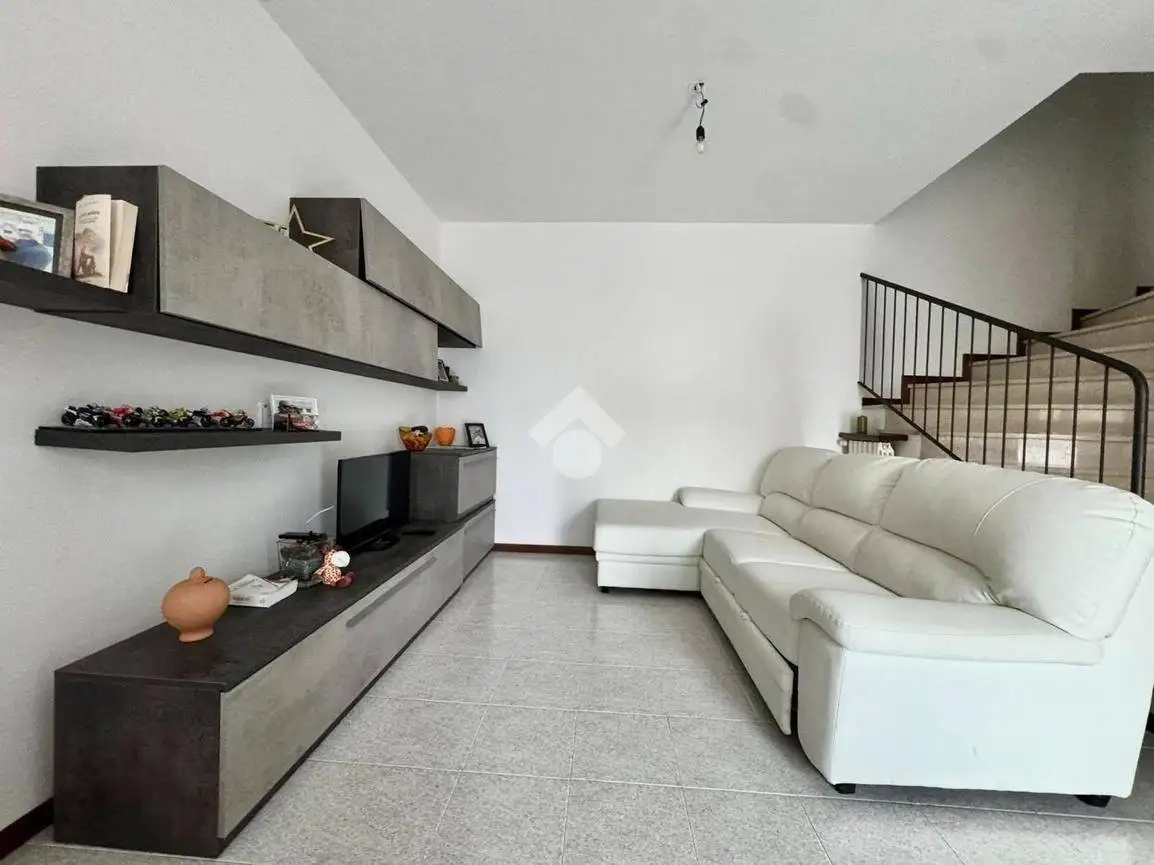 Trilocale via Torri 24, Calvenzano - foto 4