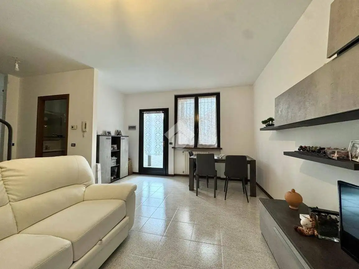 Trilocale via Torri 24, Calvenzano - foto 5