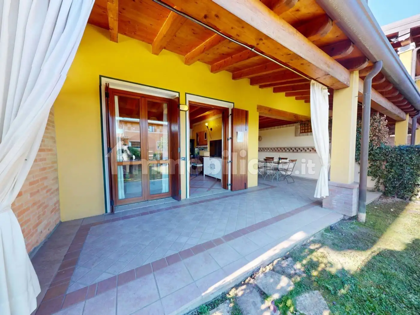 Appartamento in affitto a Padenghe sul Garda