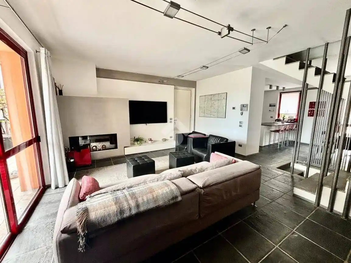 Villa a schiera via J. Palach 15, Costa Volpino - foto 2