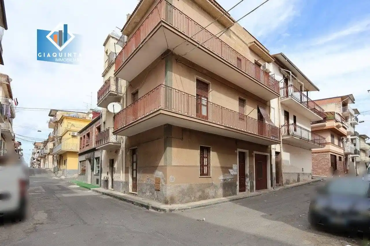 Casa indipendente in vendita a Palagonia