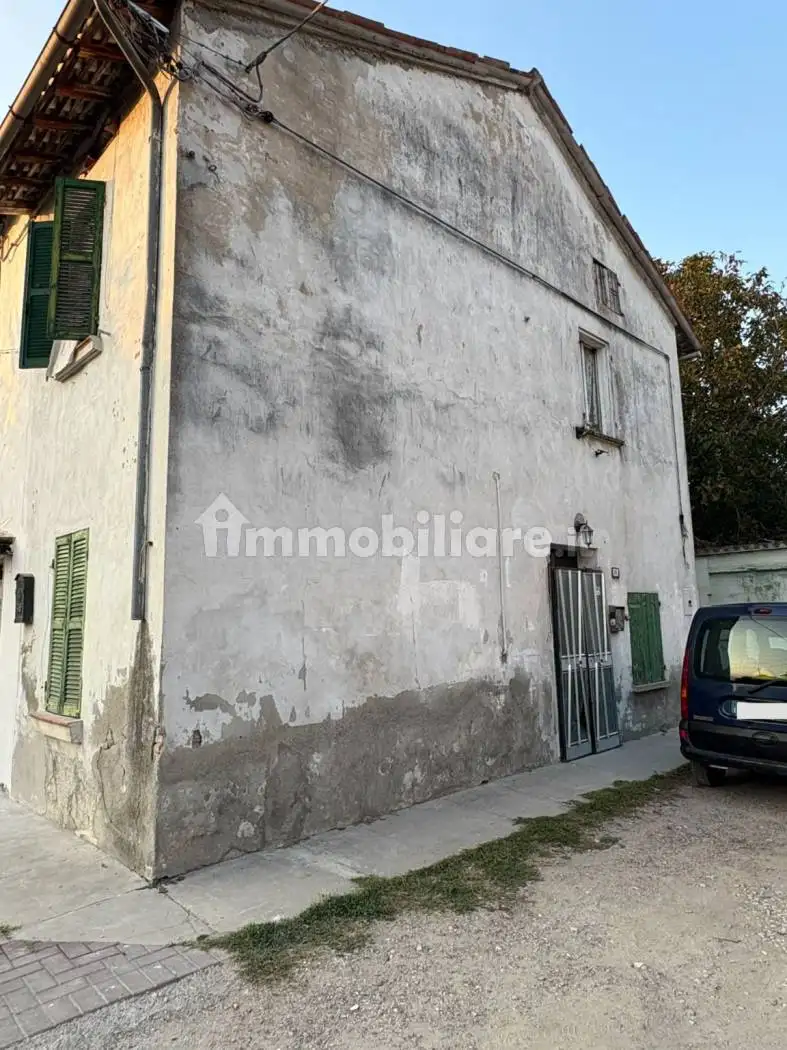 Terratetto unifamiliare 128 m², da ristrutturare, Ghiarole, Brescello - foto 3