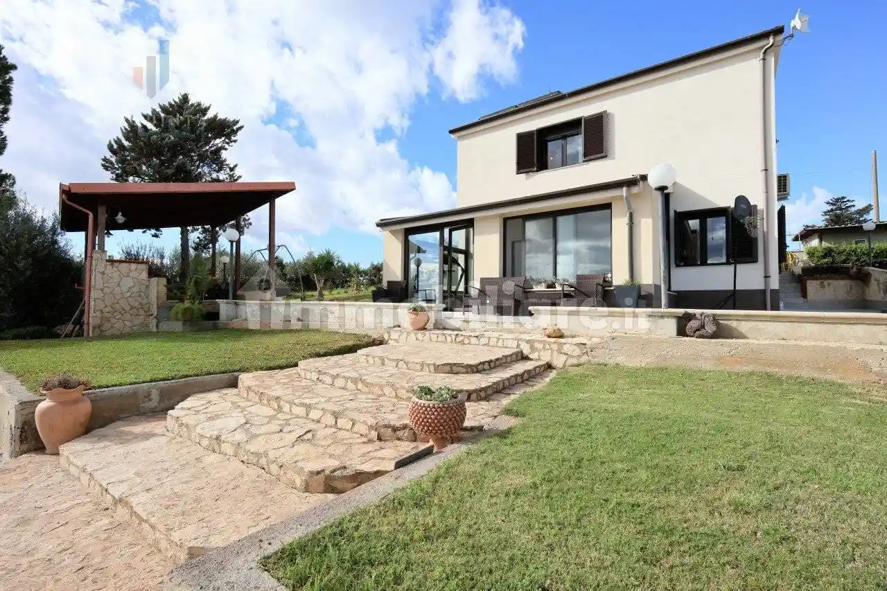 Villa in vendita a Caltagirone