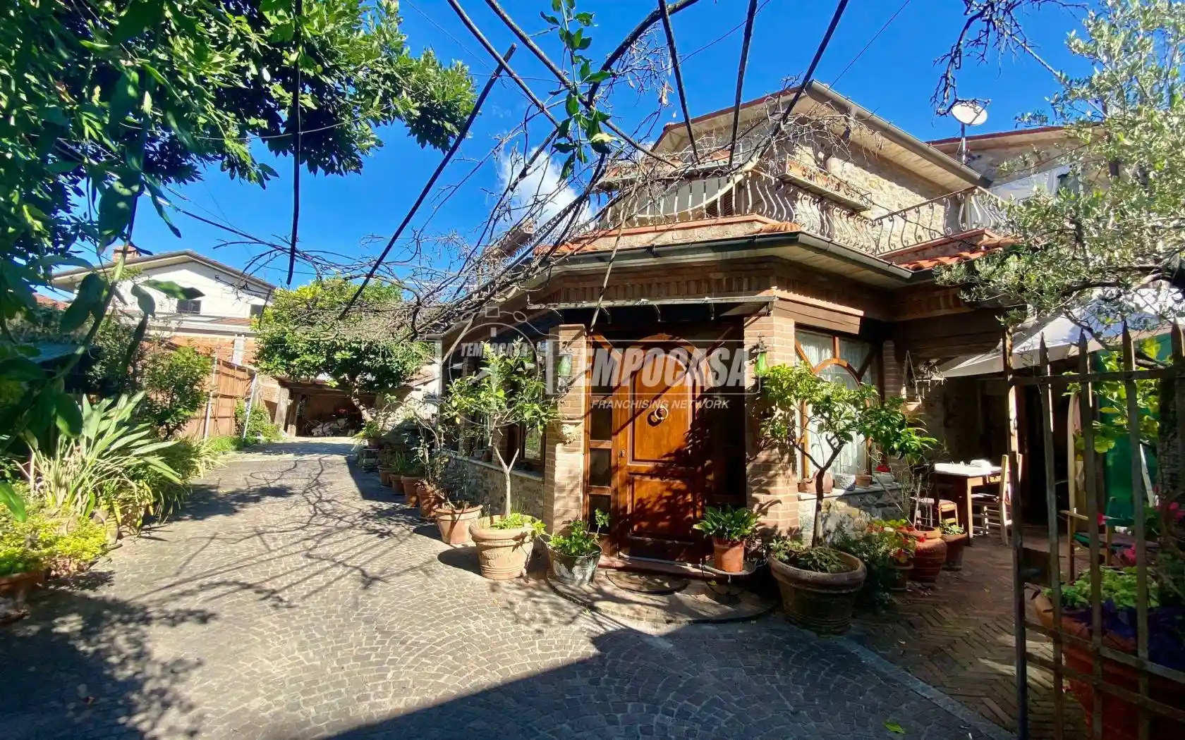 Villa in vendita a Massa