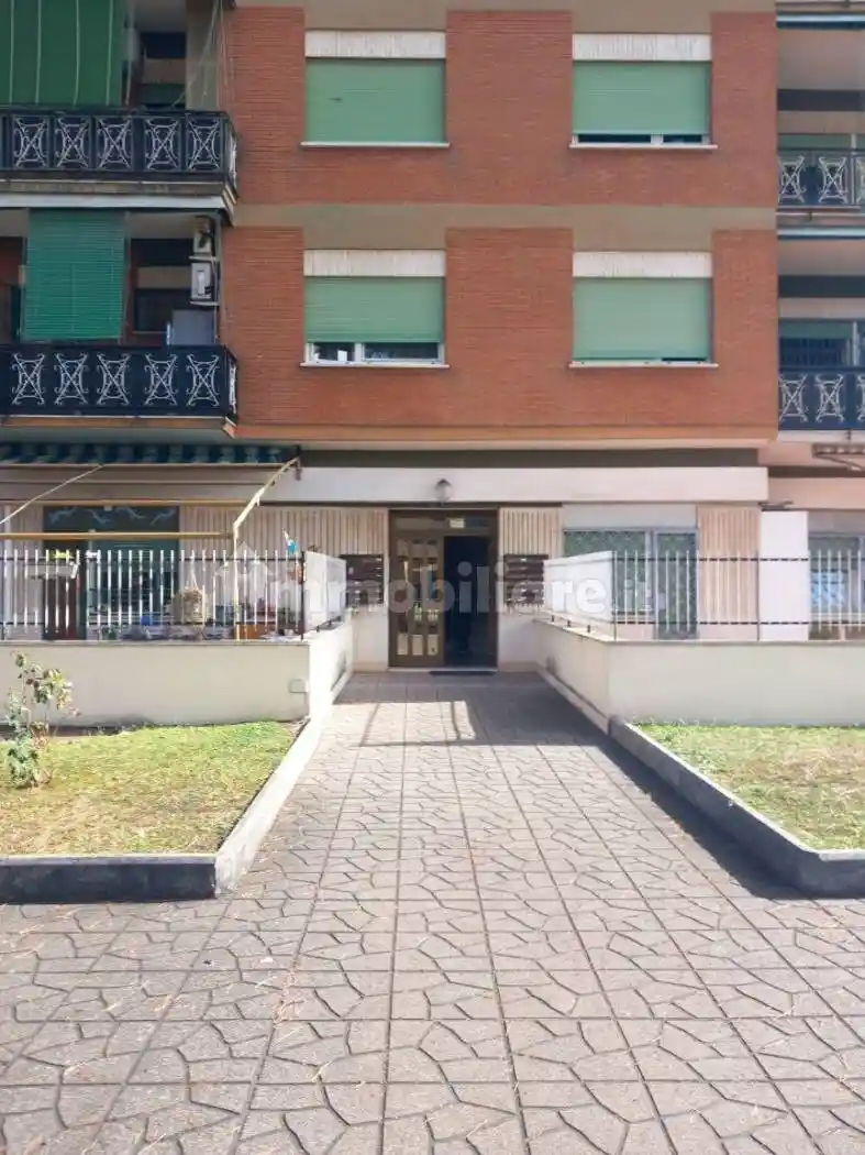 Trilocale via Luca Ghini 129, Alessandrino - Torre Spaccata, Roma - foto 2