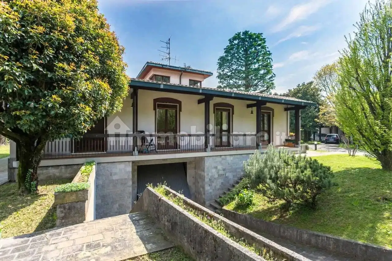 Villa unifamiliare via Postale Vecchia, Centro, Airuno - foto 5