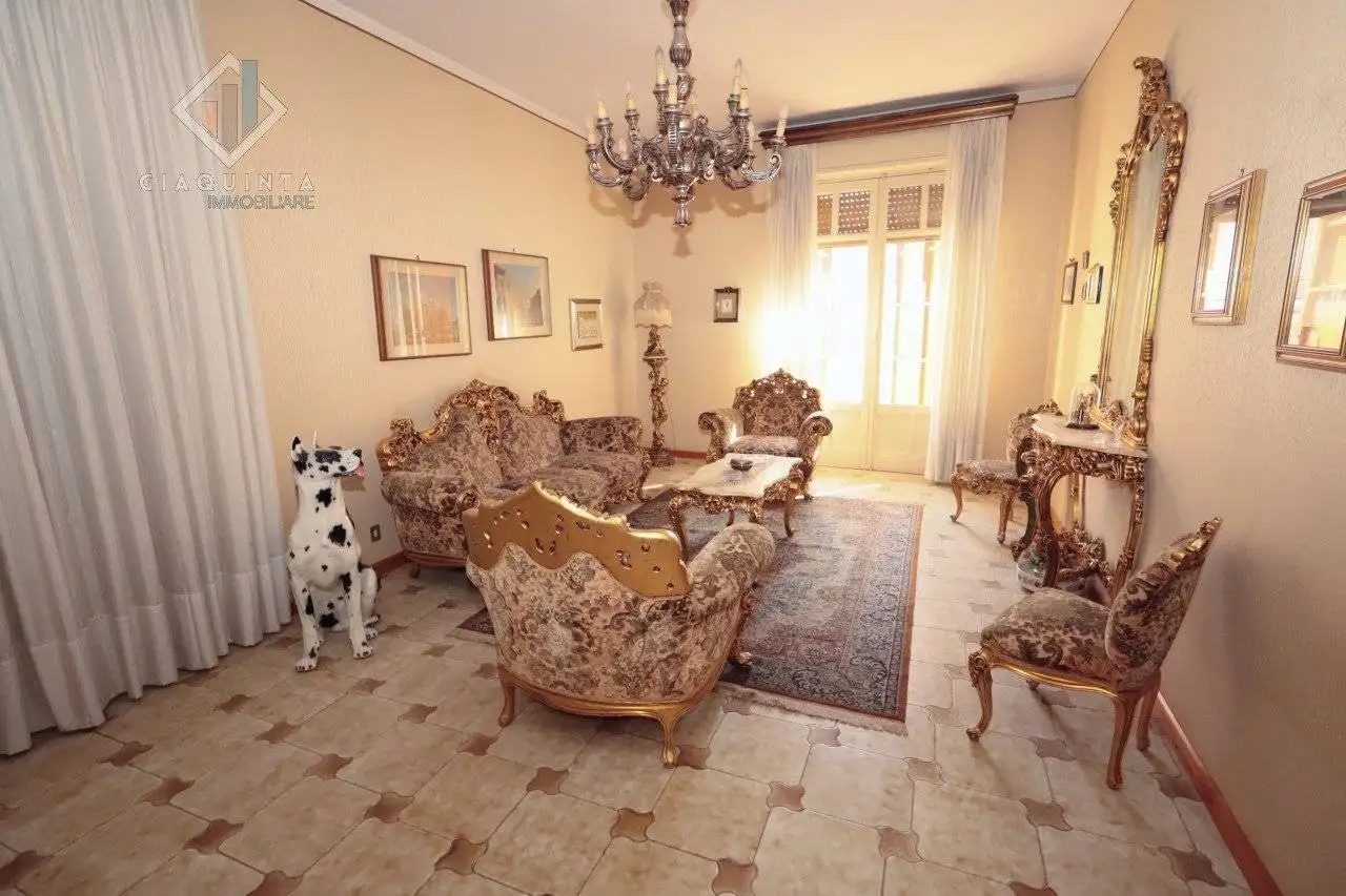 Casa indipendente in vendita a Palagonia