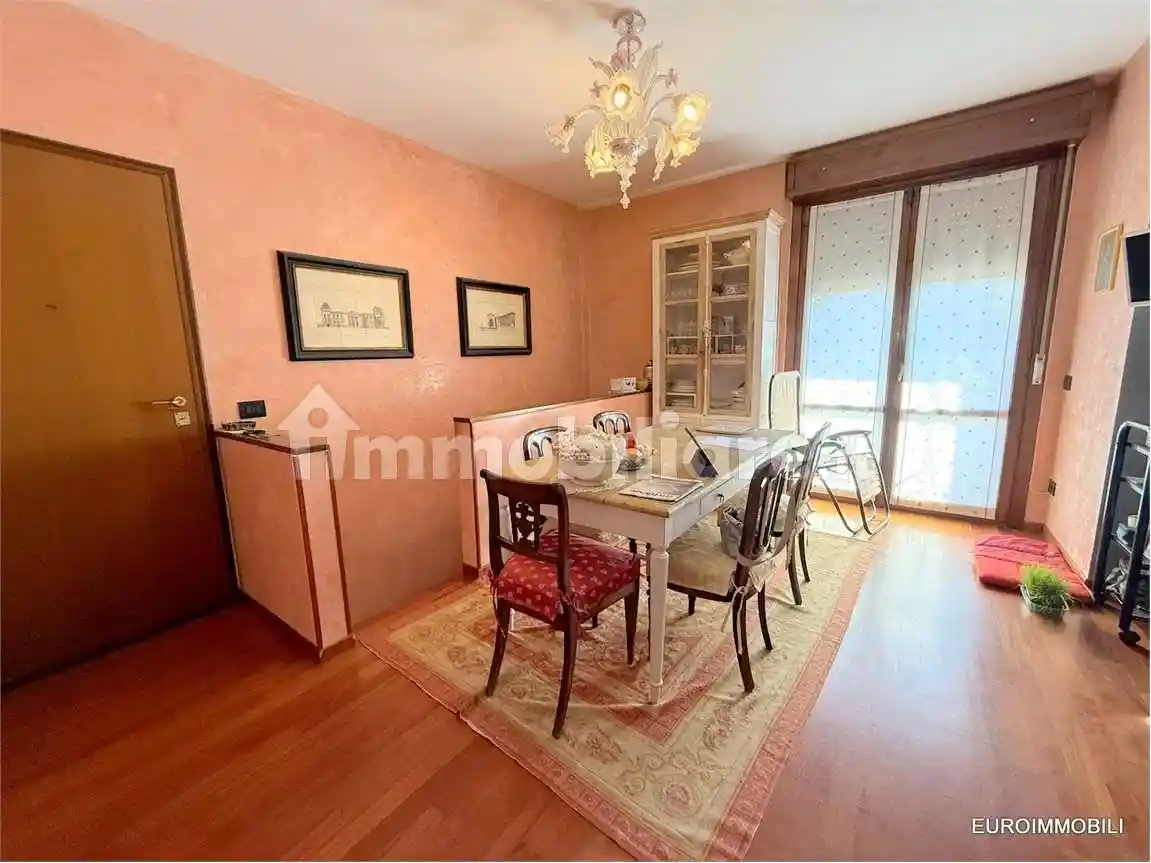 Appartamento in vendita a Montechiarugolo