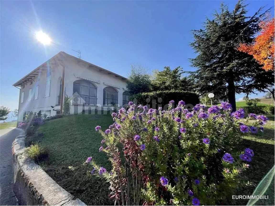 Casa indipendente in vendita a Neviano degli Arduini