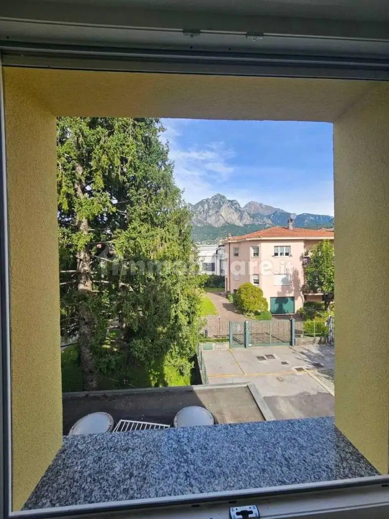 Trilocale via Fratelli Bronzetti 9, Belledo, Lecco - foto 3