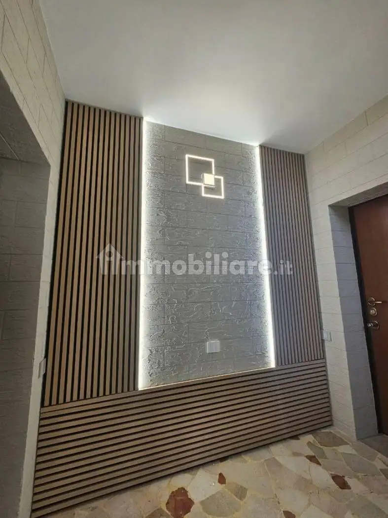 Trilocale via Fratelli Bronzetti 9, Belledo, Lecco - foto 4