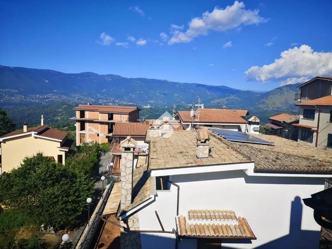 Appartamento in vendita a Rocca Santo Stefano