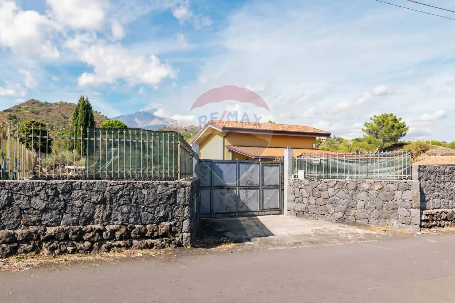 Casa indipendente in vendita a Nicolosi