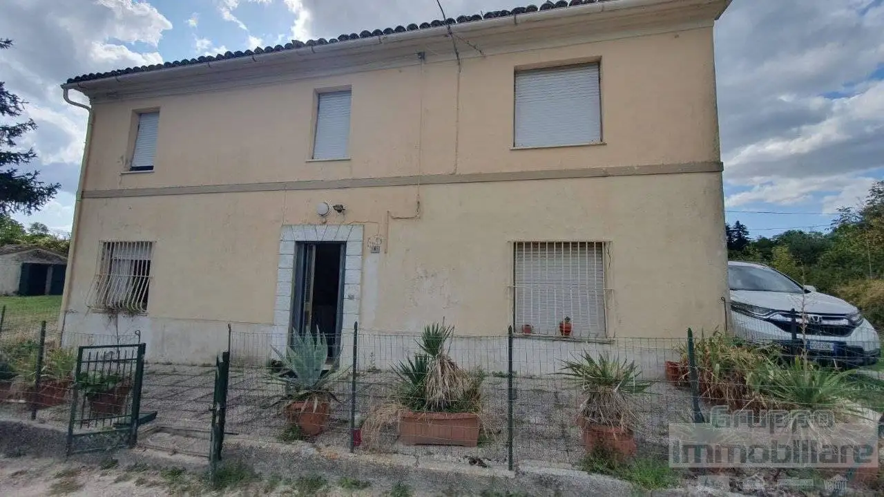 Rustico - Casale in vendita a Montefelcino