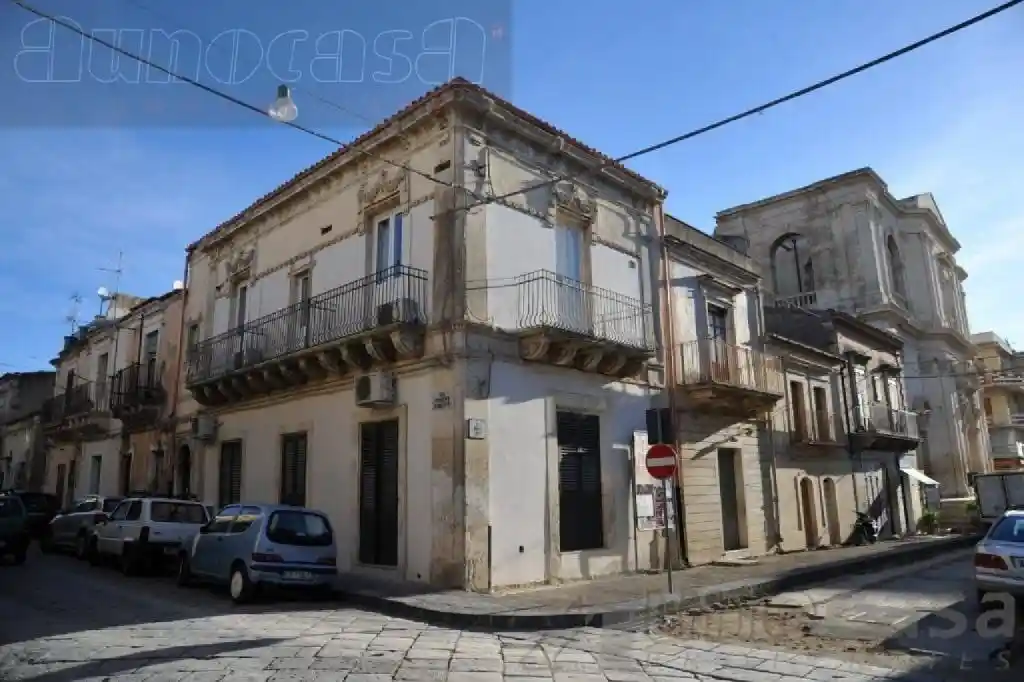 Appartamento in vendita a Noto