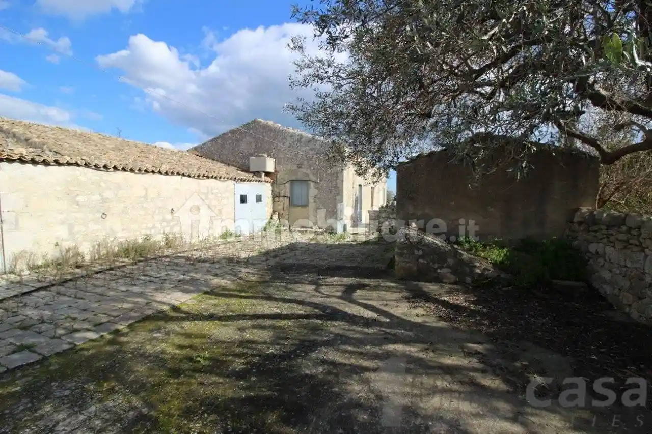 Rustico - Casale in vendita a Rosolini