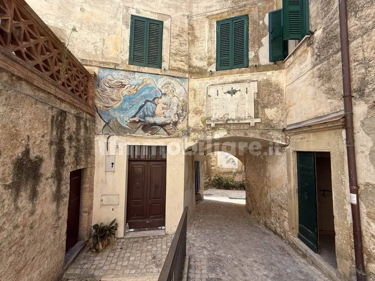 Appartamento da ristrutturare, Centro, Calvi dell'Umbria - foto 2