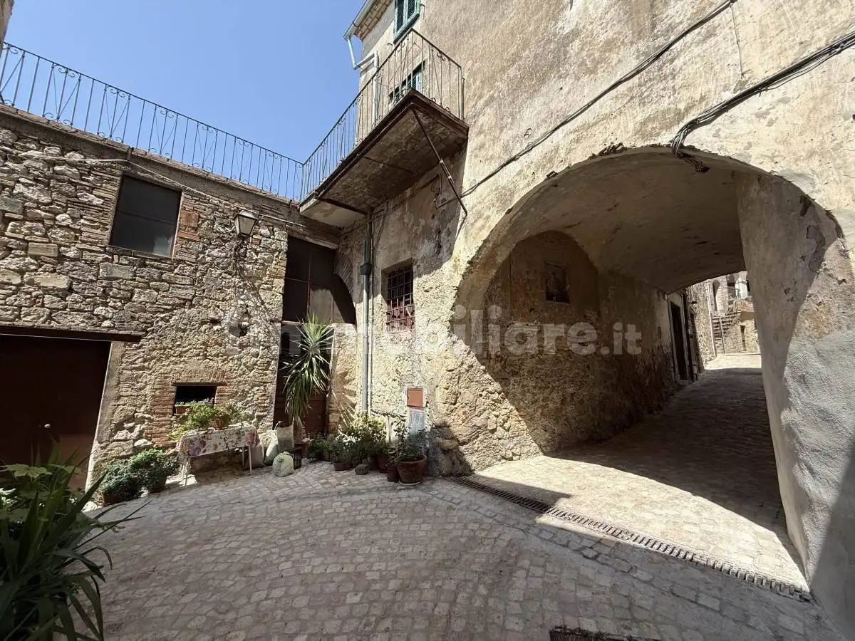 Appartamento da ristrutturare, Centro, Calvi dell'Umbria - foto 4