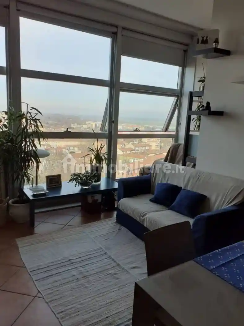 Appartamento in vendita a Piacenza