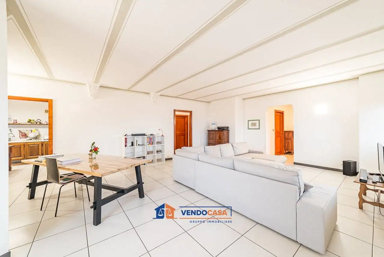 Appartamento via San Francesco d'Assisi 23, Centro, Saluzzo - foto 2