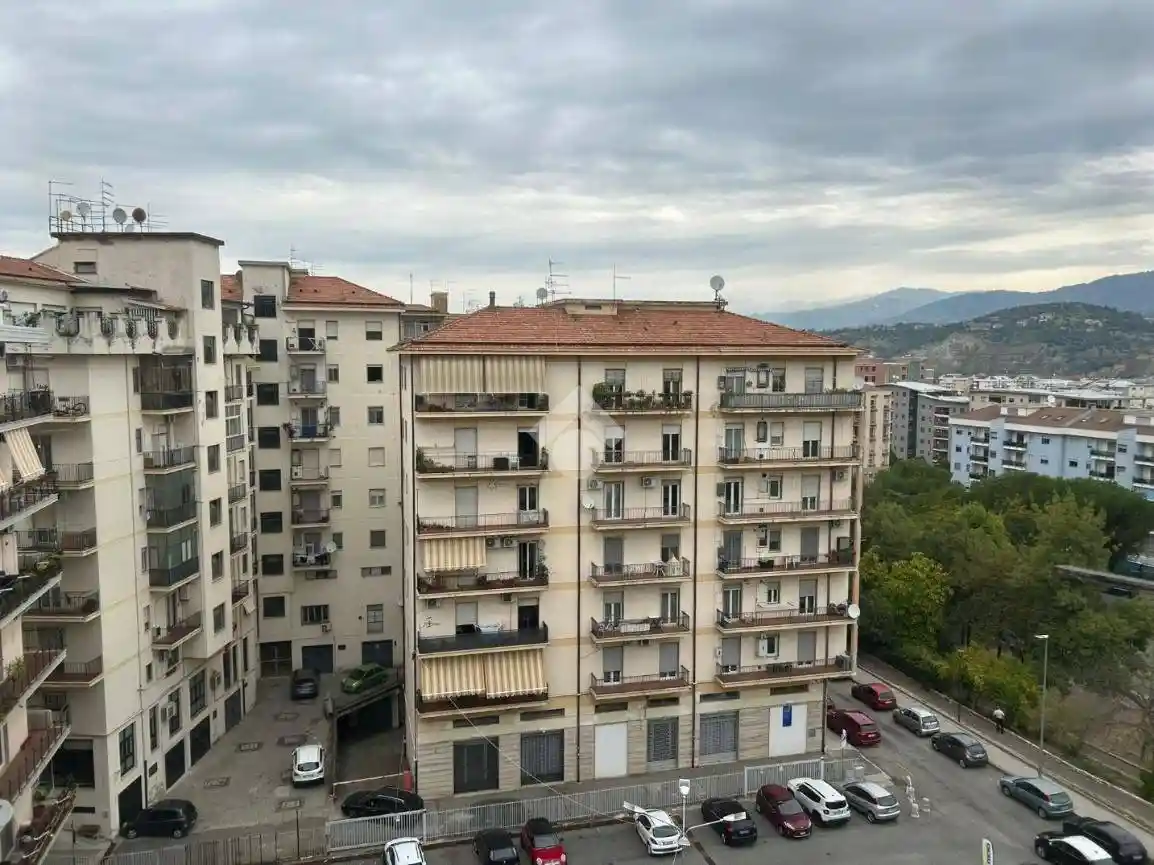 Appartamento via della Medaglie D'oro 215, Centro, Cosenza - foto 2
