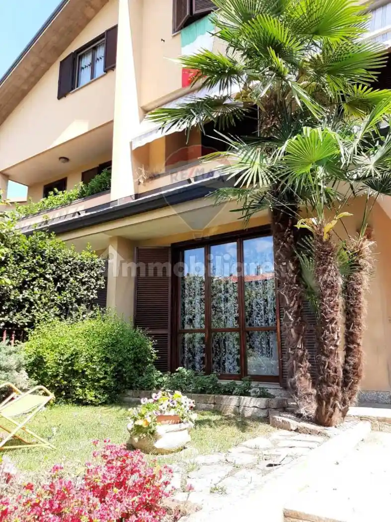 Villa bifamiliare via Giosue Carducci 97, Nuovo Ospedale - San Paolo, Legnano - foto 2