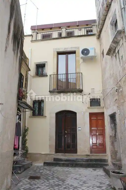 Casa indipendente in vendita a Siracusa
