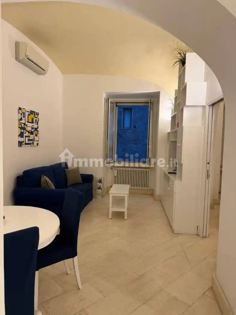 Bilocale via Monte di Dio 13, Santa Lucia, Napoli - foto 3