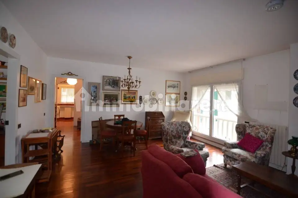 Quadrilocale via Carlo Cattaneo 54, Centro, Lecco - foto 3