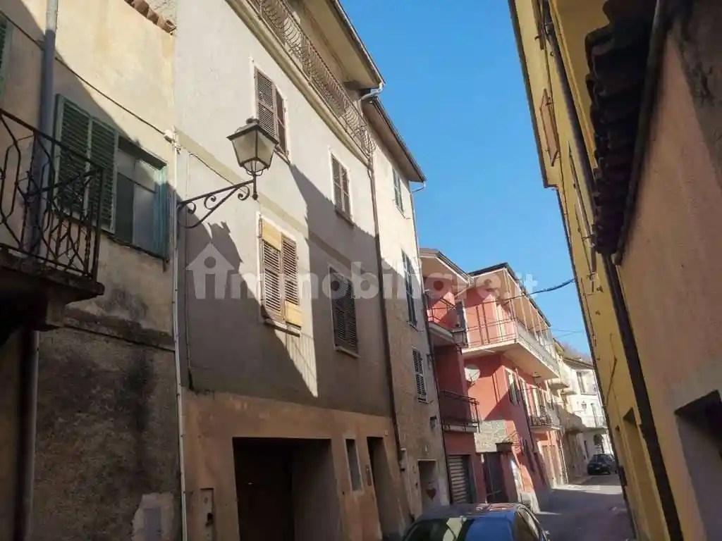 Terratetto unifamiliare 170 m², buono stato, Bagnasco - foto 3