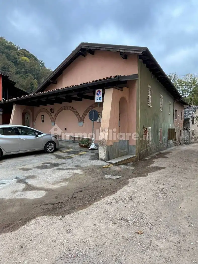 Casa indipendente in vendita a Valgrana