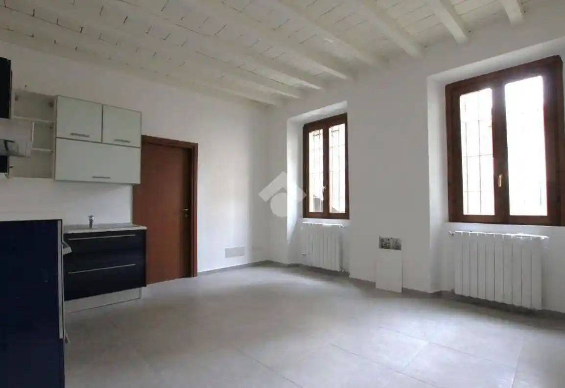 Trilocale via Cesare Cantù 32, Centro, Bulciago - foto 2