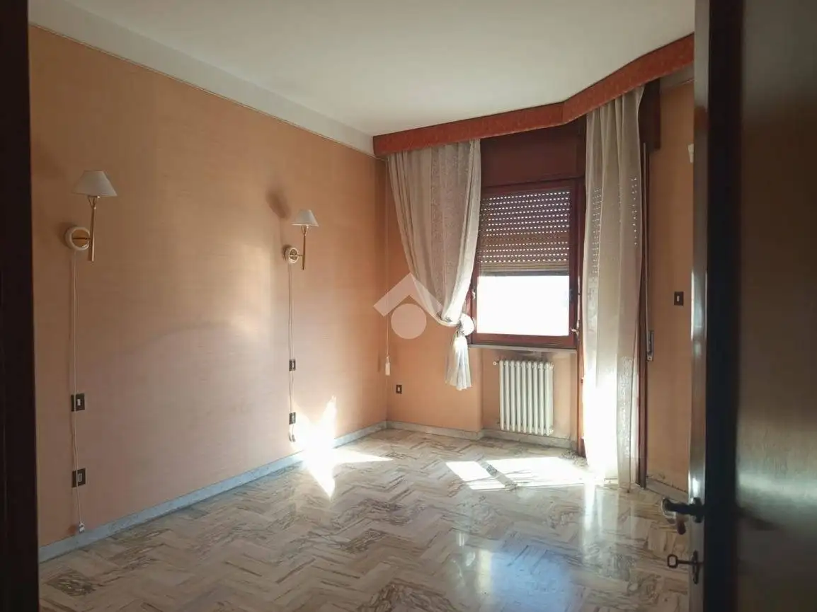 Bilocale via Benito Maffei 10, Emanuele II, C. Colombo, Morelli e Silvati, Avellino - foto 5